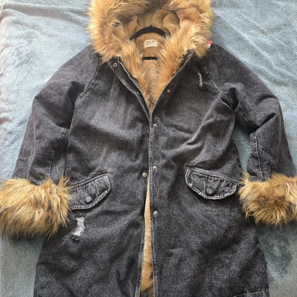 Women's Long Hooded Parka Faux Fur  Distressed Black Denim Statement Jacket - Picture 12 of 15